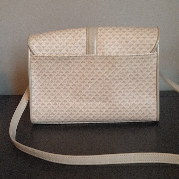 Gray Shoulder Purse - Picture 4 of 4